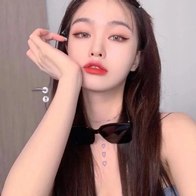 戛纳机密第一季 海报